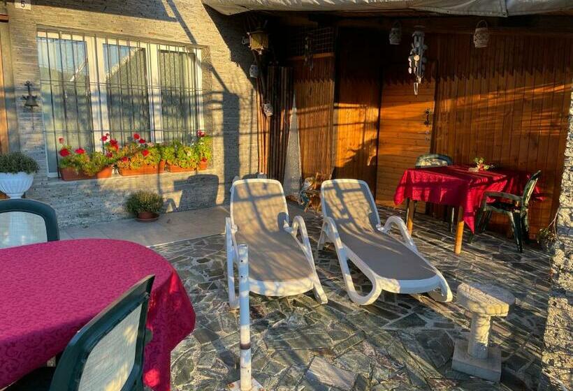 ベッドアンドブレックファースト Al Cervo Tra I Laghi