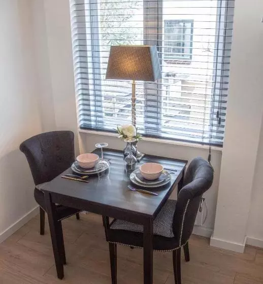 Aamiaismajoitus (B&B) Tiny House Lindenhouse