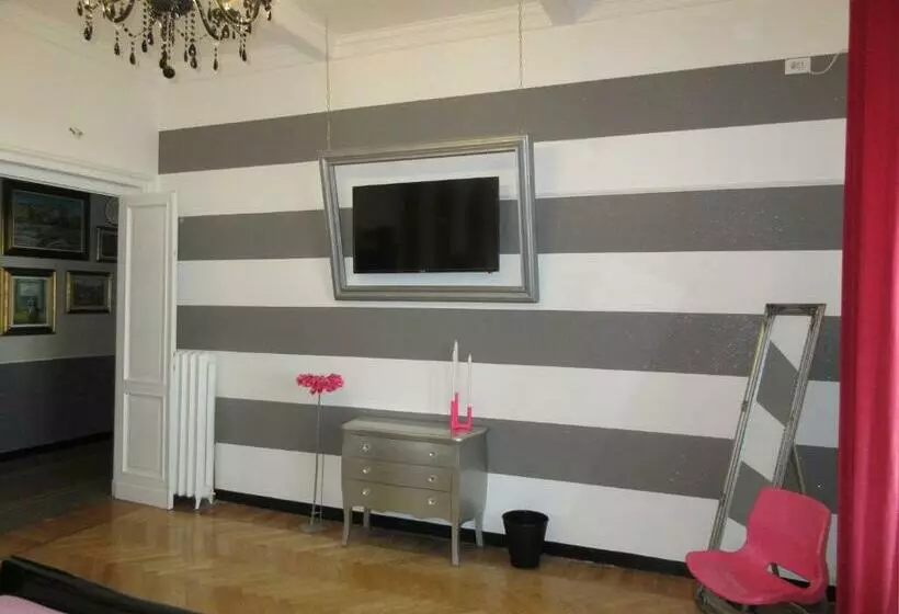 پانسیون Doria House 23