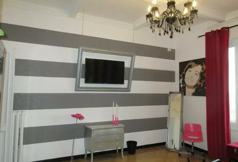 پانسیون Doria House 23
