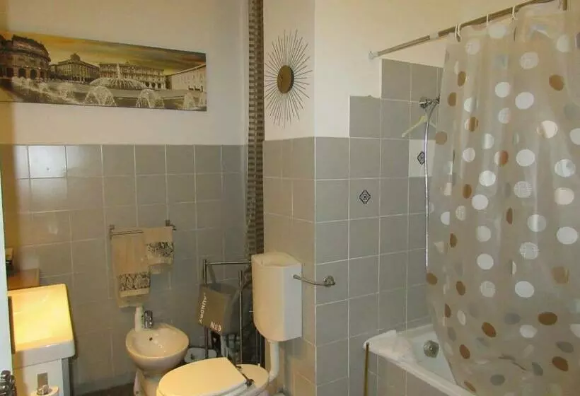 پانسیون Doria House 23