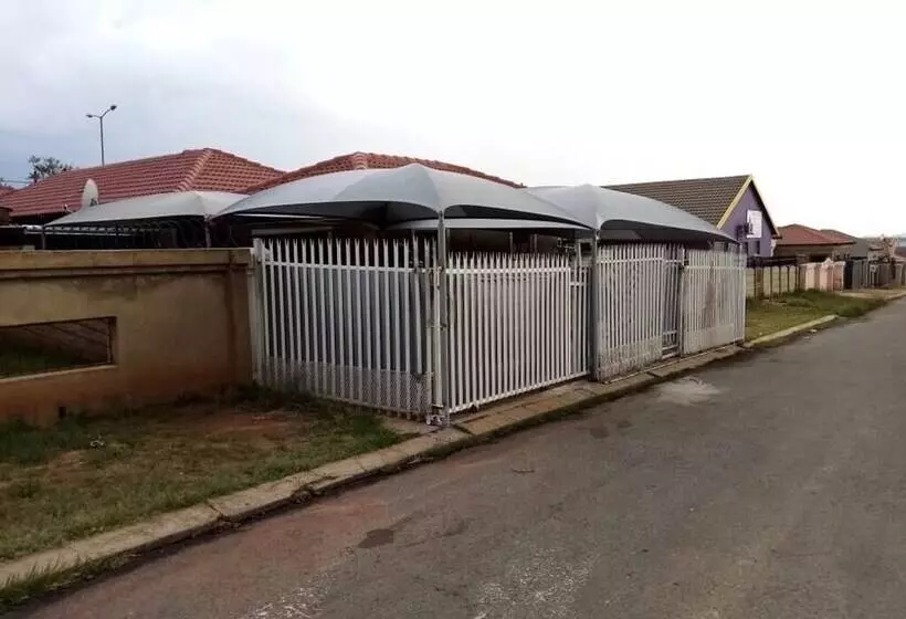 Majatalo Sediba Guest House