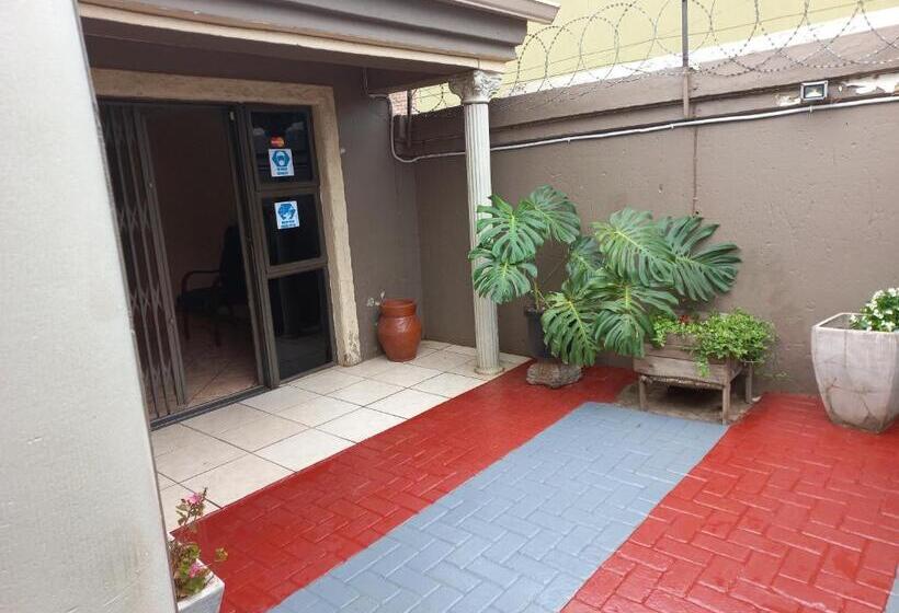 بنسيون Sediba Guest House