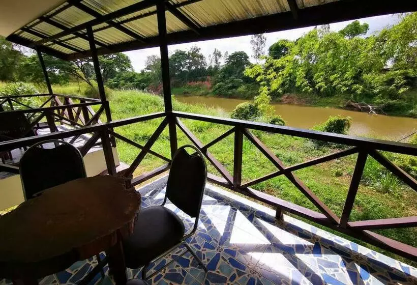 Rs Phong Riverside Resort