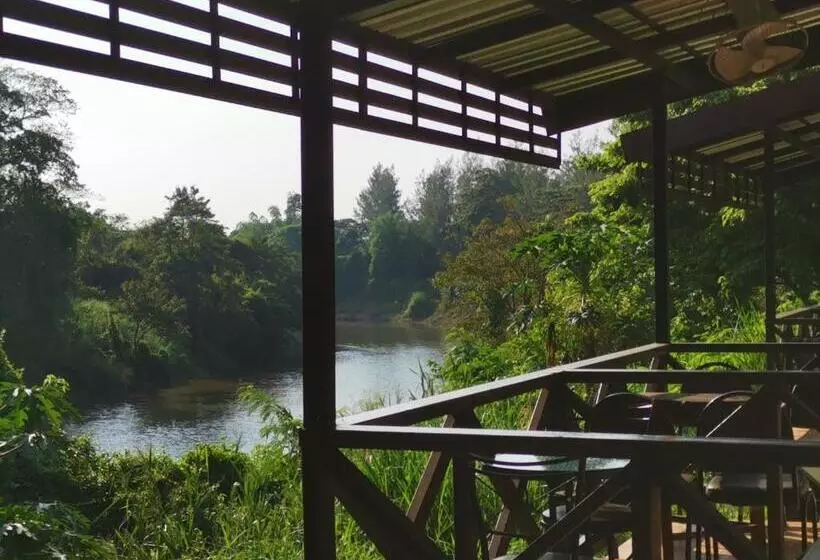 Rs Phong Riverside Resort