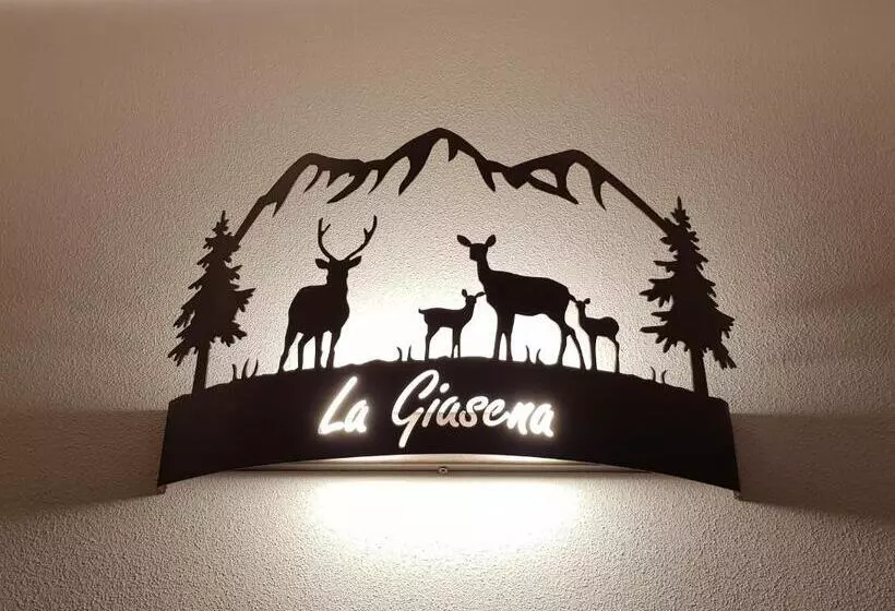 ベッドアンドブレックファースト Agriturismo La Giasena