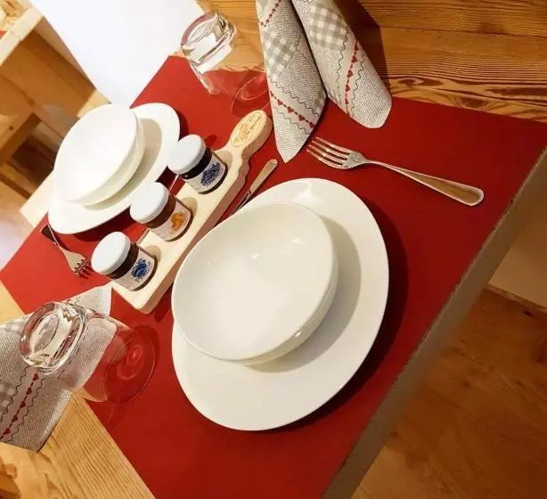 ベッドアンドブレックファースト Agriturismo La Giasena