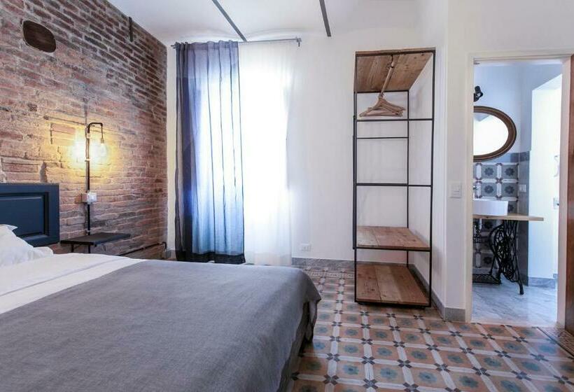 مبيت وإفطار Carrara Bella