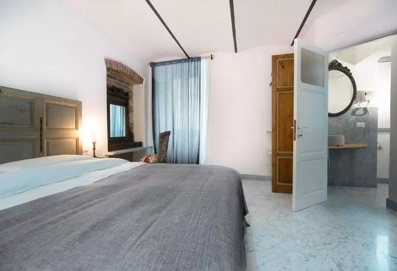 Aamiaismajoitus (B&B) Carrara Bella