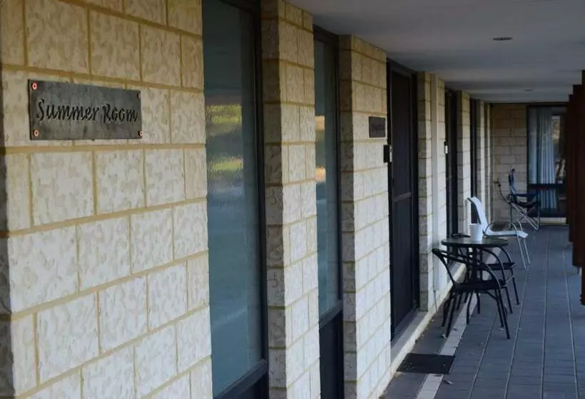 ベッドアンドブレックファースト Eagle Bay House