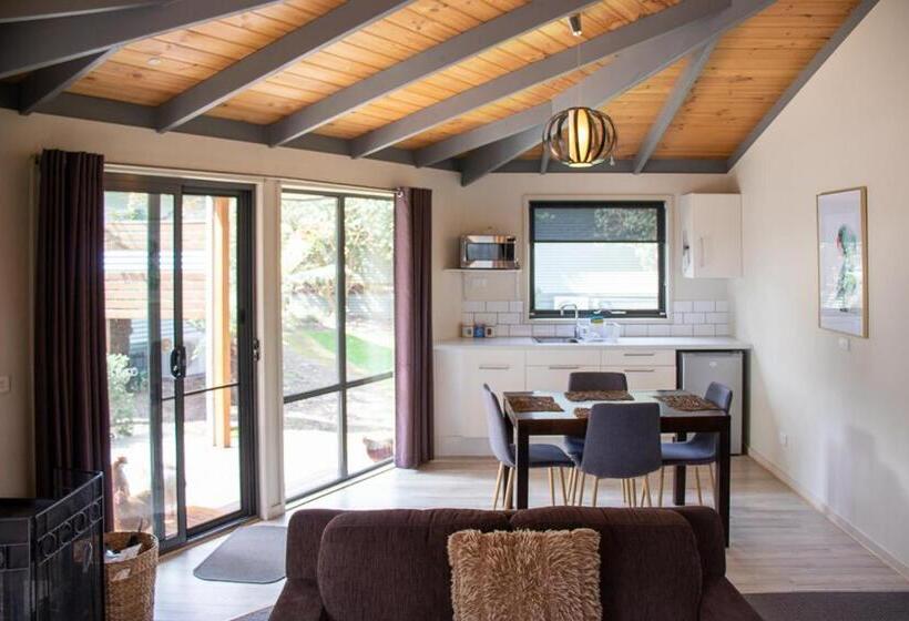 민박 Karma Kinglake