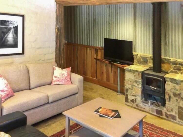 민박 Karma Kinglake