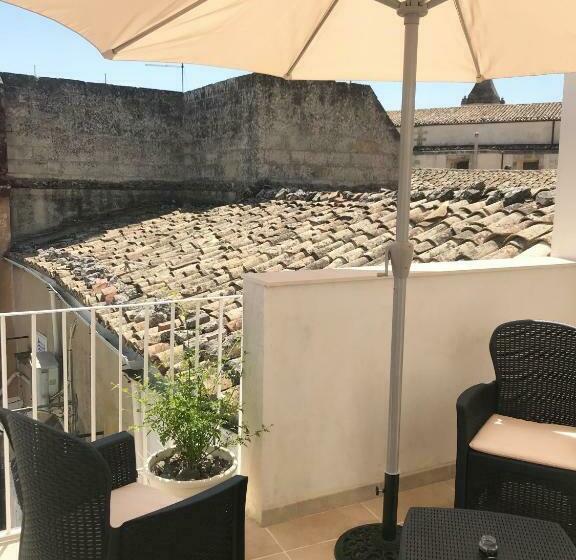 민박 La Volta Rooms Locazione Turistica