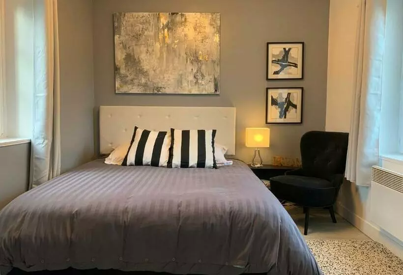 تختخواب و صبحانه Maison Quatre Freres