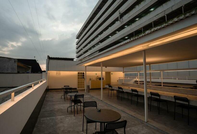 酒店 Bobopod Alun Alun, Bandung