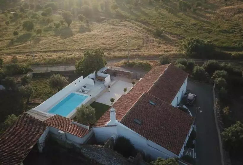 Hotelli Casa No Montinho