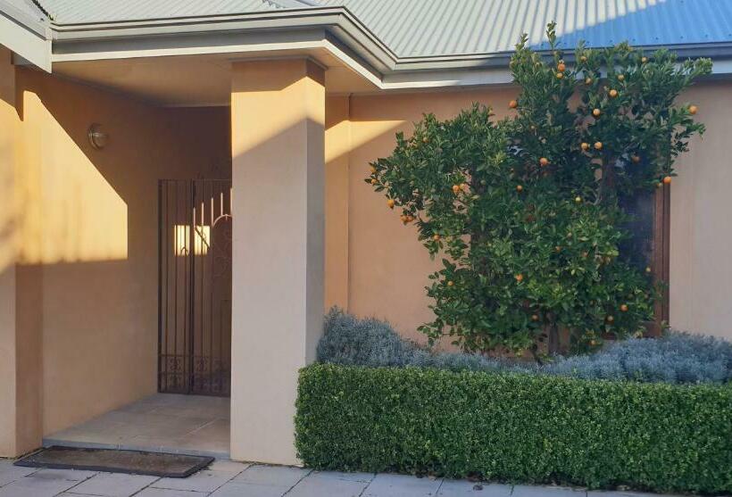 بنسيون Fechner Place Barossa, 1 Bed, 1 Bath & Wine
