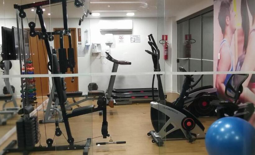 Porto Smeralda Guarajuba 100m Praia