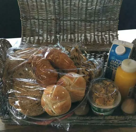 ベッドアンドブレックファースト B B Huize Hooijer