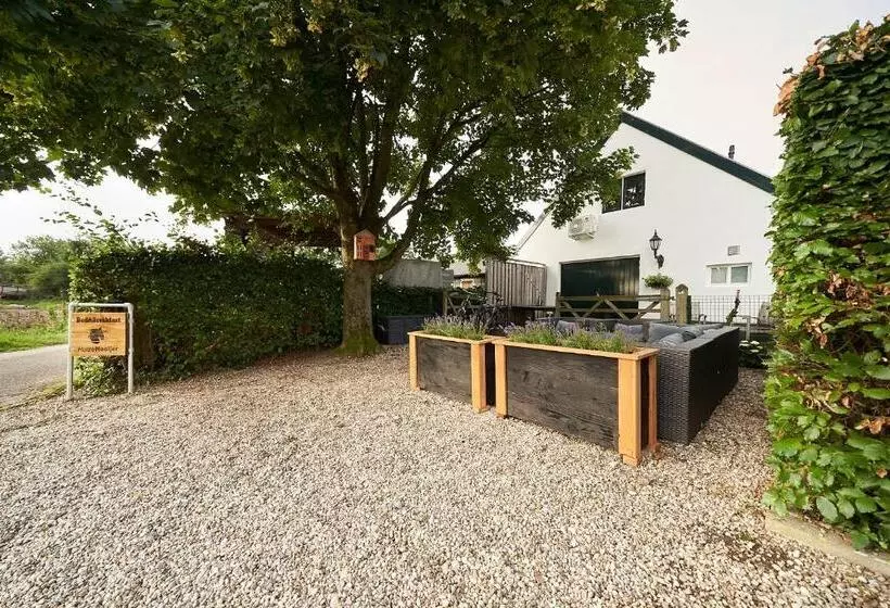 ベッドアンドブレックファースト B B Huize Hooijer