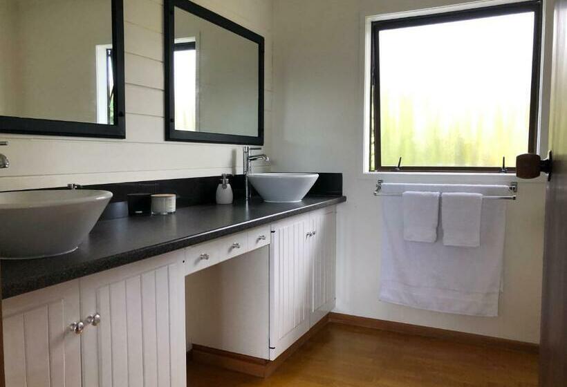 مبيت وإفطار Harbour View Retreat Mangonui