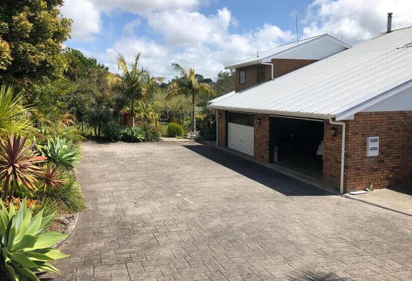 مبيت وإفطار Harbour View Retreat Mangonui