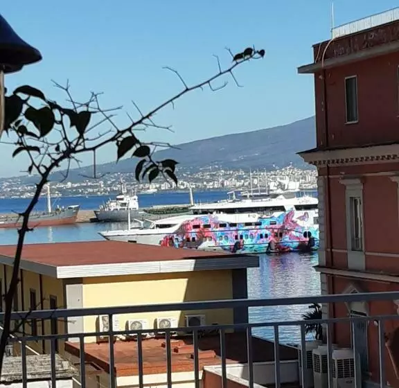 Aamiaismajoitus (B&B) La Terrazza Sul Porto
