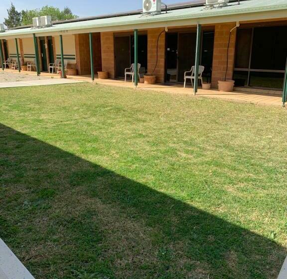 汽车旅馆  Mudgee Vineyard Motor Inn