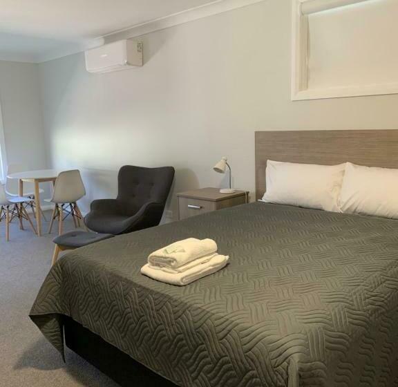 汽车旅馆  Mudgee Vineyard Motor Inn