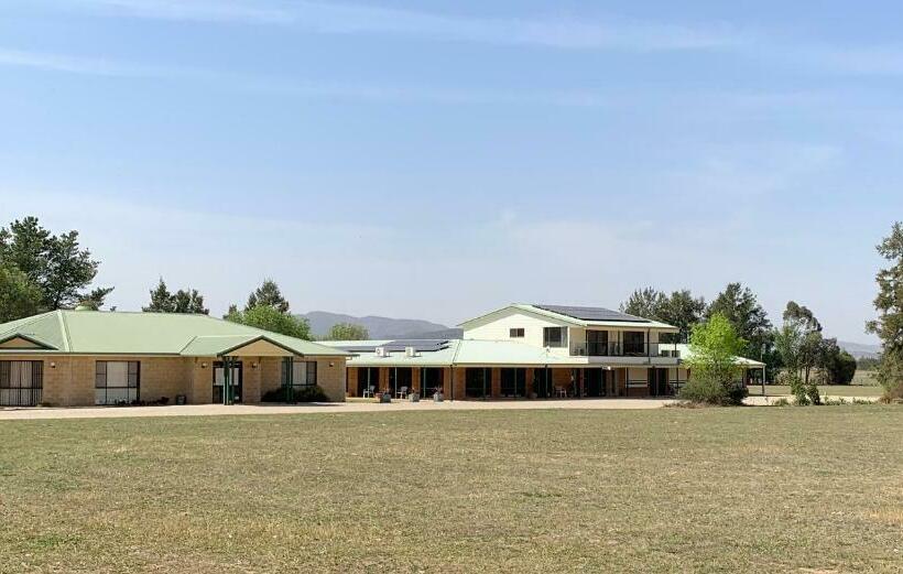 汽车旅馆  Mudgee Vineyard Motor Inn