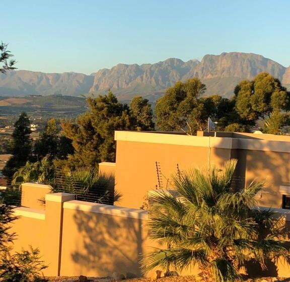 بنسيون Flavours At 34