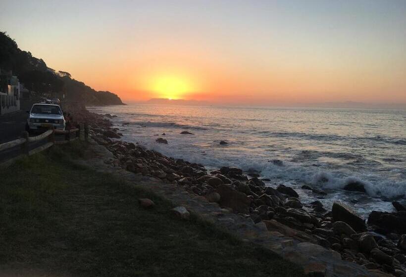 بنسيون Flavours At 34