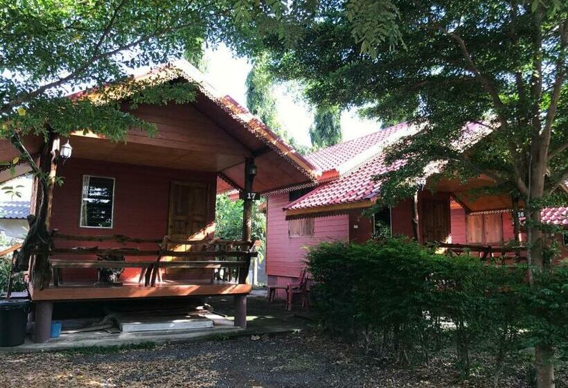 Baan Suan Sukjai Resort