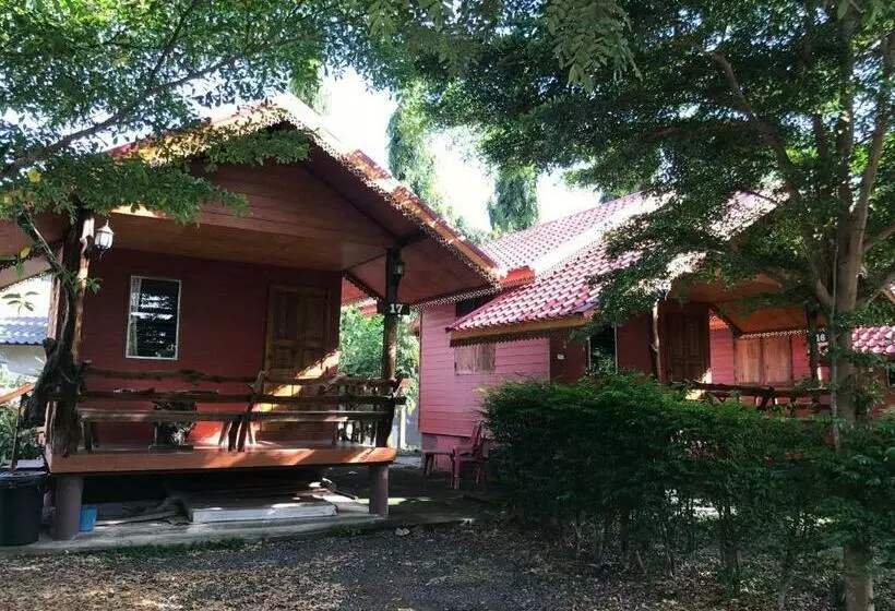 Baan Suan Sukjai Resort