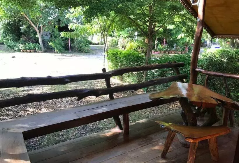 Baan Suan Sukjai Resort