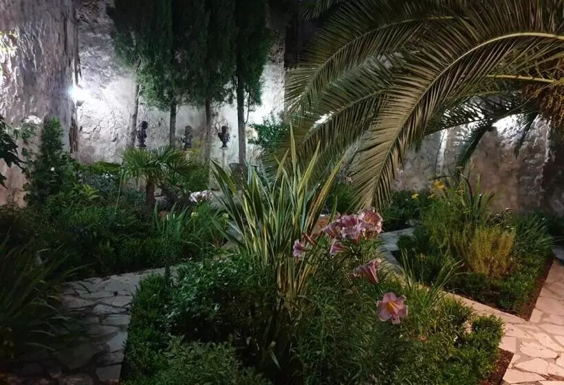 Aamiaismajoitus (B&B) Casa San Roque