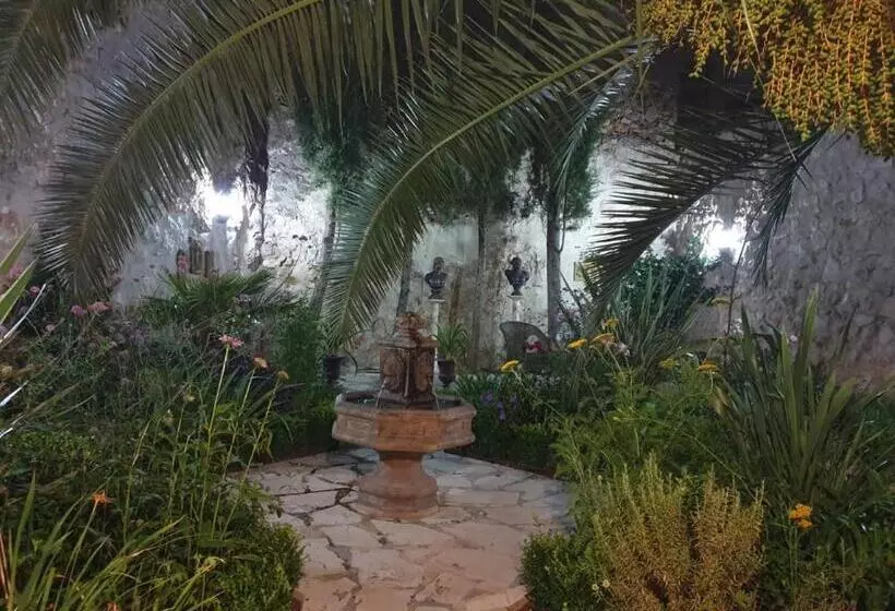 Aamiaismajoitus (B&B) Casa San Roque