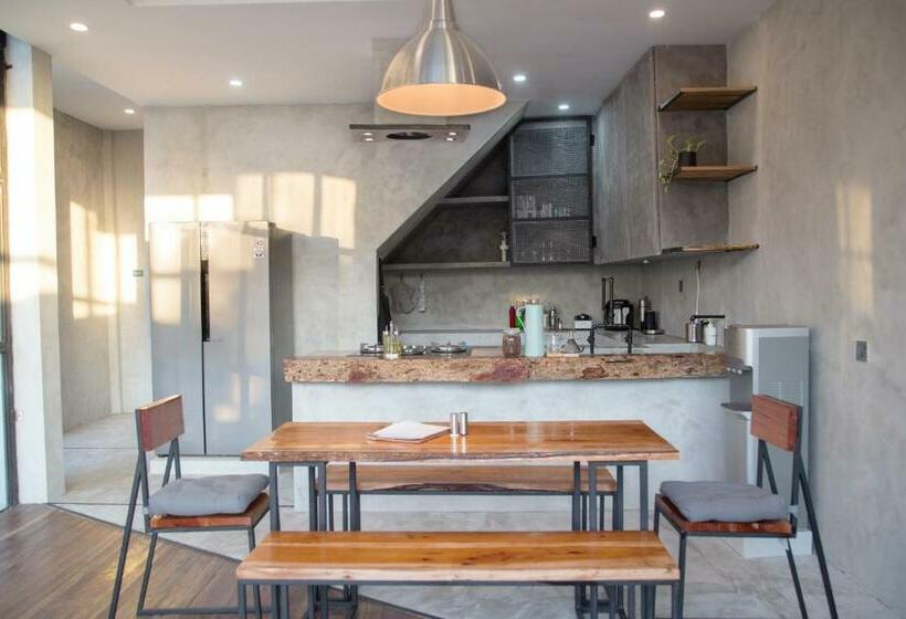 צימר Flores Passport House