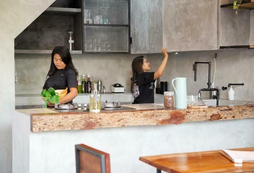 צימר Flores Passport House