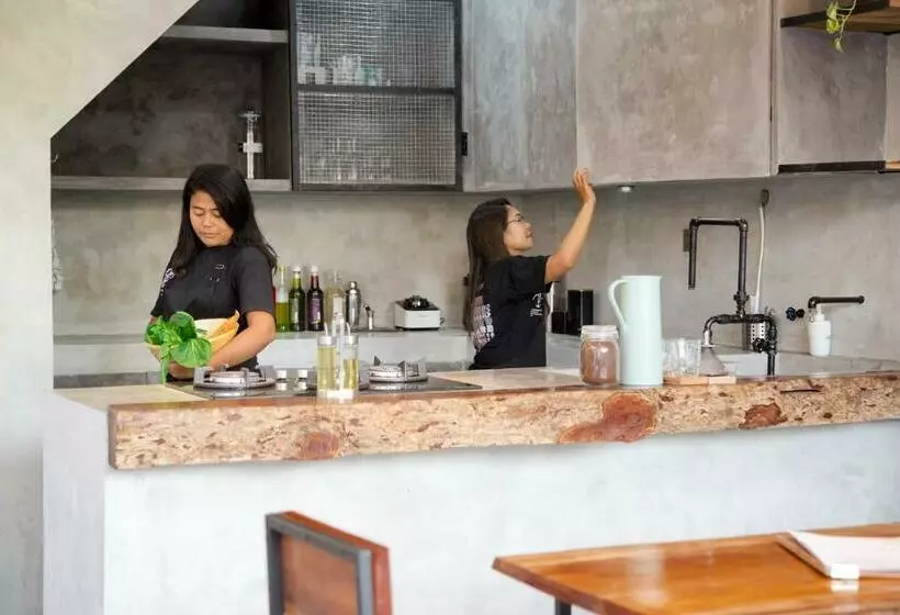 Aamiaismajoitus (B&B) Flores Passport House