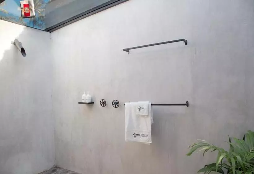 Aamiaismajoitus (B&B) Flores Passport House