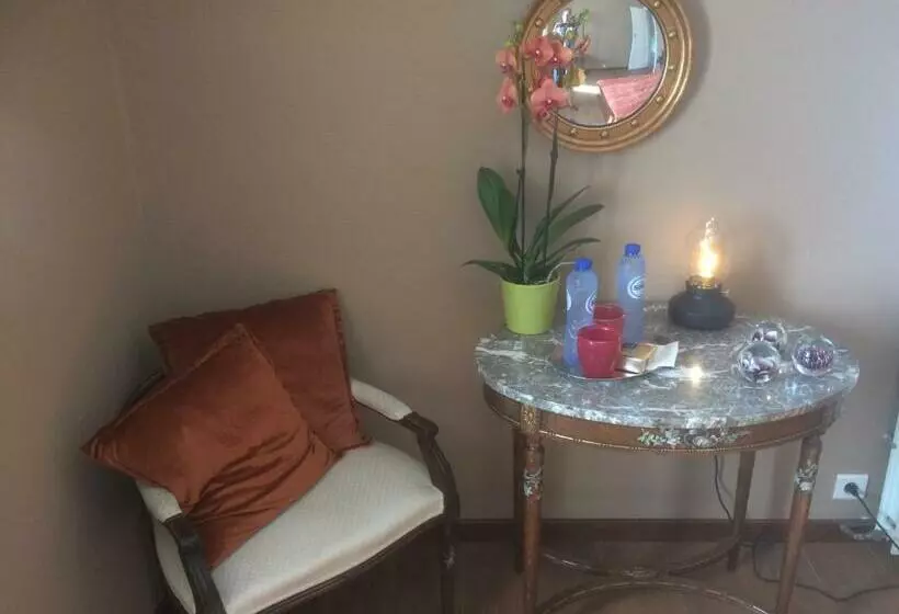 تختخواب و صبحانه Chambre D Hôte L Amarante
