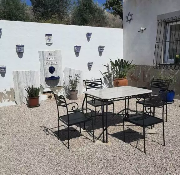 ベッドアンドブレックファースト La Dolce Vita