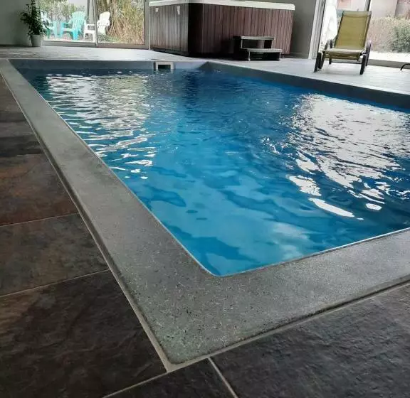 ベッドアンドブレックファースト La Ptite Adresse Love Room 150 M2 Piscine Intérieure Chauffé Privée & Spa Privée Parking Gratuit