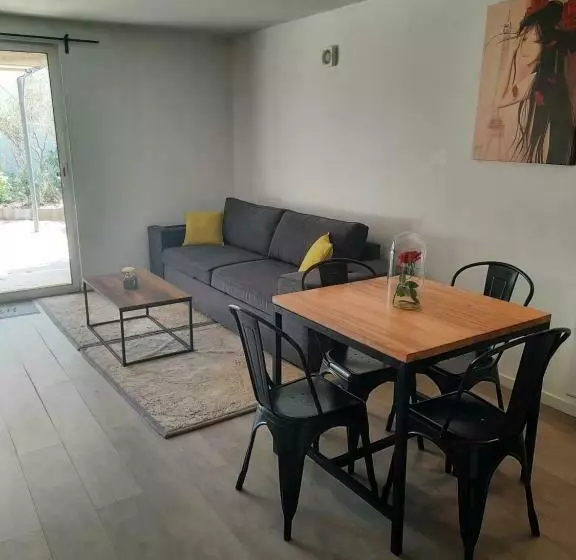 ベッドアンドブレックファースト La Ptite Adresse Love Room 150 M2 Piscine Intérieure Chauffé Privée & Spa Privée Parking Gratuit