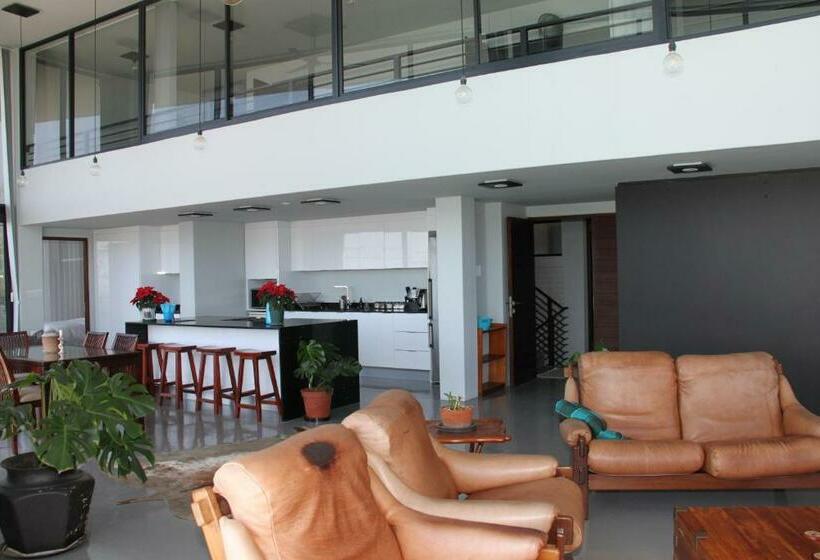 ベッドアンドブレックファースト Villa On Ocean View