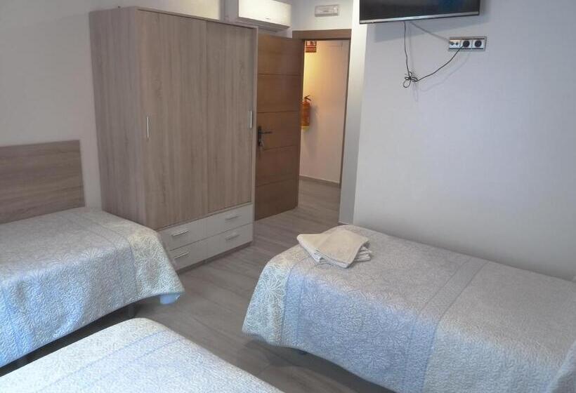 ペンション Hostal Casa Fermina  A 2 Horas De Las Pistas De Esquí