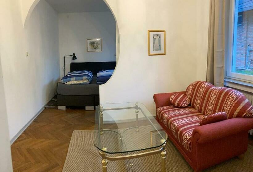 펜션 Rustic Overnight Apartment