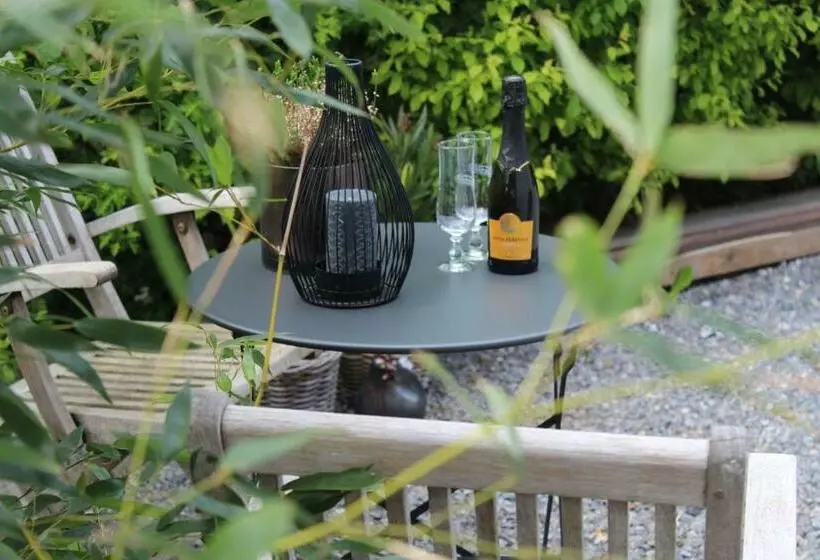 Majatalo Studio Tout Neuf. Court Séjour, Loisirs, Professionnel