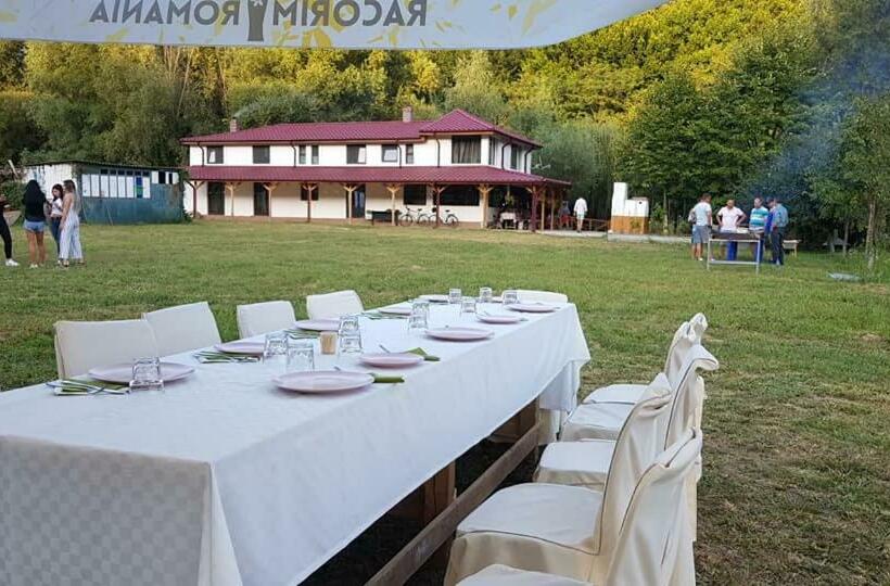 Pensiunea Turistica Valea Mierii